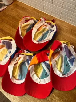 6 kpl ropelilippiksiä