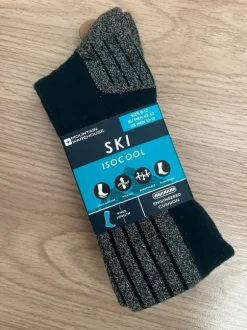 2 pairs of ski socks