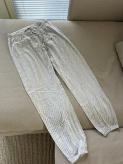 Actuelle pyjamahousut