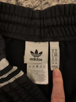 Adidas college shortsit, M