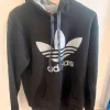 Adidas huppari