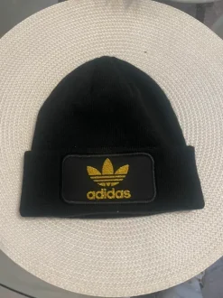 Adidas pipo