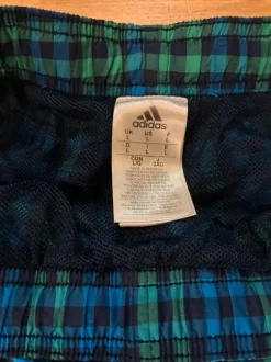 Adidas uimashortsit L