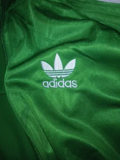 Adidas verkkapaita, aito