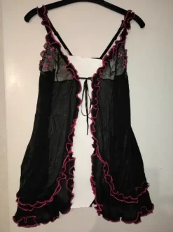 alusvaatteet, vain yläosa naiset. L. Alezare merkki