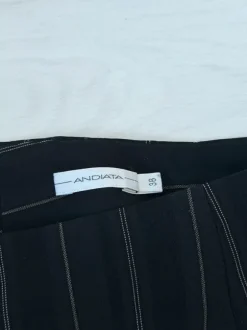 Andiata suorat housut