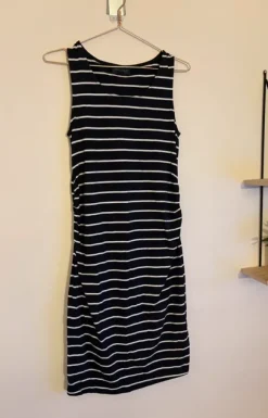 Anna Field äitiysmekko x 2