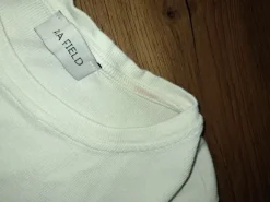 Anna Field raskauspaidat