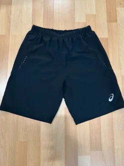 Asics urheilushortsit