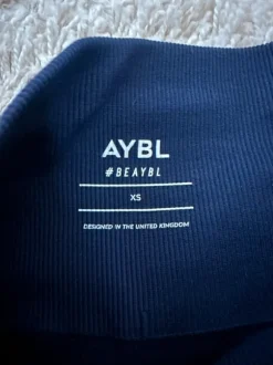 AYBL treenishortsit
