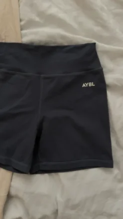 AYBL treenishortsit M