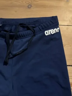 Badebukser med lange ben