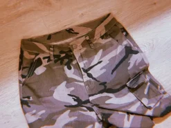 Baggy camo cargopants