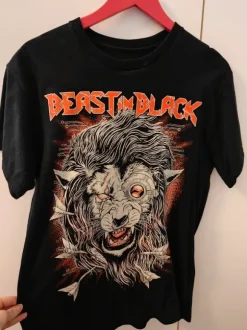 Beast in Black bändi t-paita