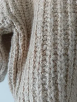 Bik Bok paksu villasekoite neule