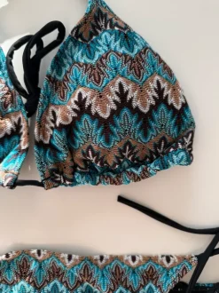 bikinit, ylä- ja alaosa