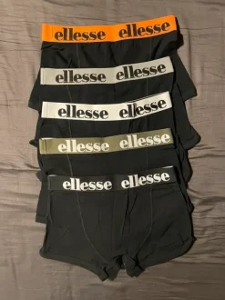 Bokserki ellesse z krótkimi nogawkami M