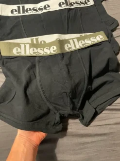 Bokserki ellesse z krótkimi nogawkami M