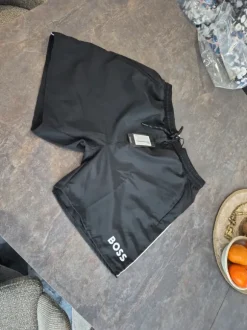 Boss maudymosi šortai