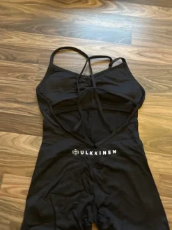 Bulkkinen treenihaalari