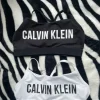 Calvin Klein topit