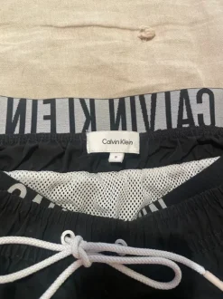Calvin Klein uimashortsit s