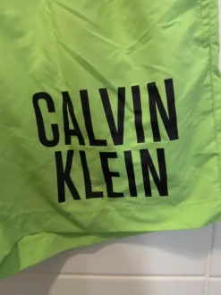 Calvin klein uimasortsit