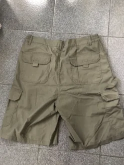 Camo-vihreät shortsit