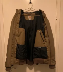 Carhartt takki