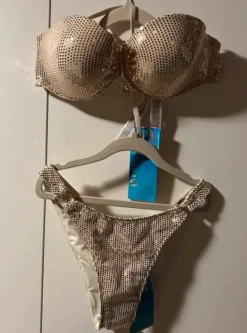 Cencored bikini yläosa 75A ja alaosa xs