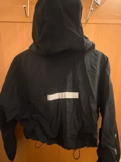 crop kurtka przeciwdeszczowa