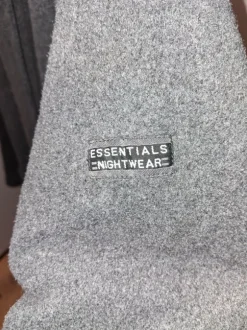 Didelis pilkas chalatas