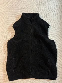 Dressmann karvaliivi