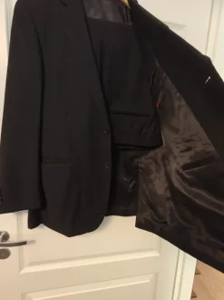 Dressmann Musta Puku 54 / 38-32