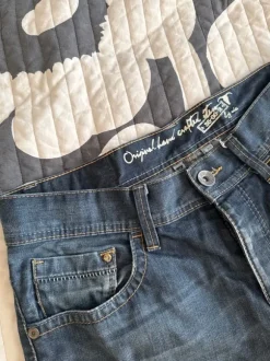 EDC by Esprit farkut