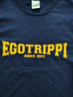 Egotrippi bändipaita
