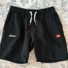 Ellesse collegeshortsit