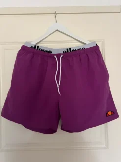 Ellesse- uimashortsit