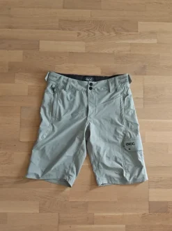 Evoc pyöräilyshortsit