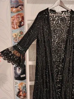 Fiini fröökynä pitsijakku