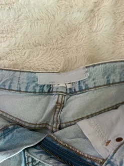 Gina Tricot farkkushortsit