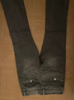 Gina Tricot harmaat leveälahkeiset fakut