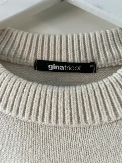 Gina Tricot neule