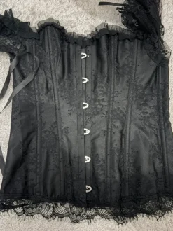 Gotycki gorset z koronkowymi rękawami wiązany przebranie overbust M goth