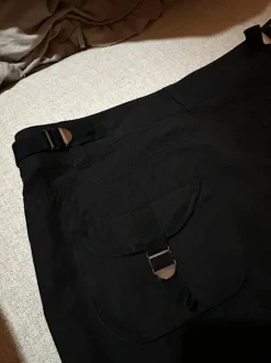 Guess mustat low waist cargo caprit