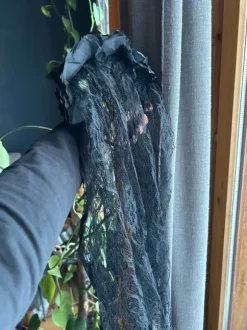 Halloween veil with skulls