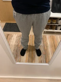 Harmaat college housut