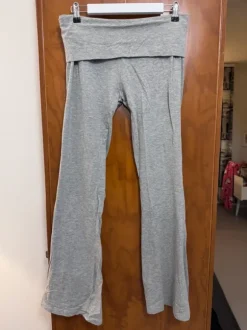 Harmaat Pola trikoohousut