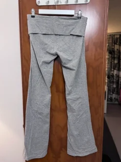 Harmaat Pola trikoohousut