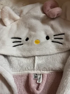 Hello kitty kylpytakki